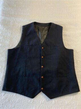 Men's Tailored Navy Blue Vest with Contrast Buttons